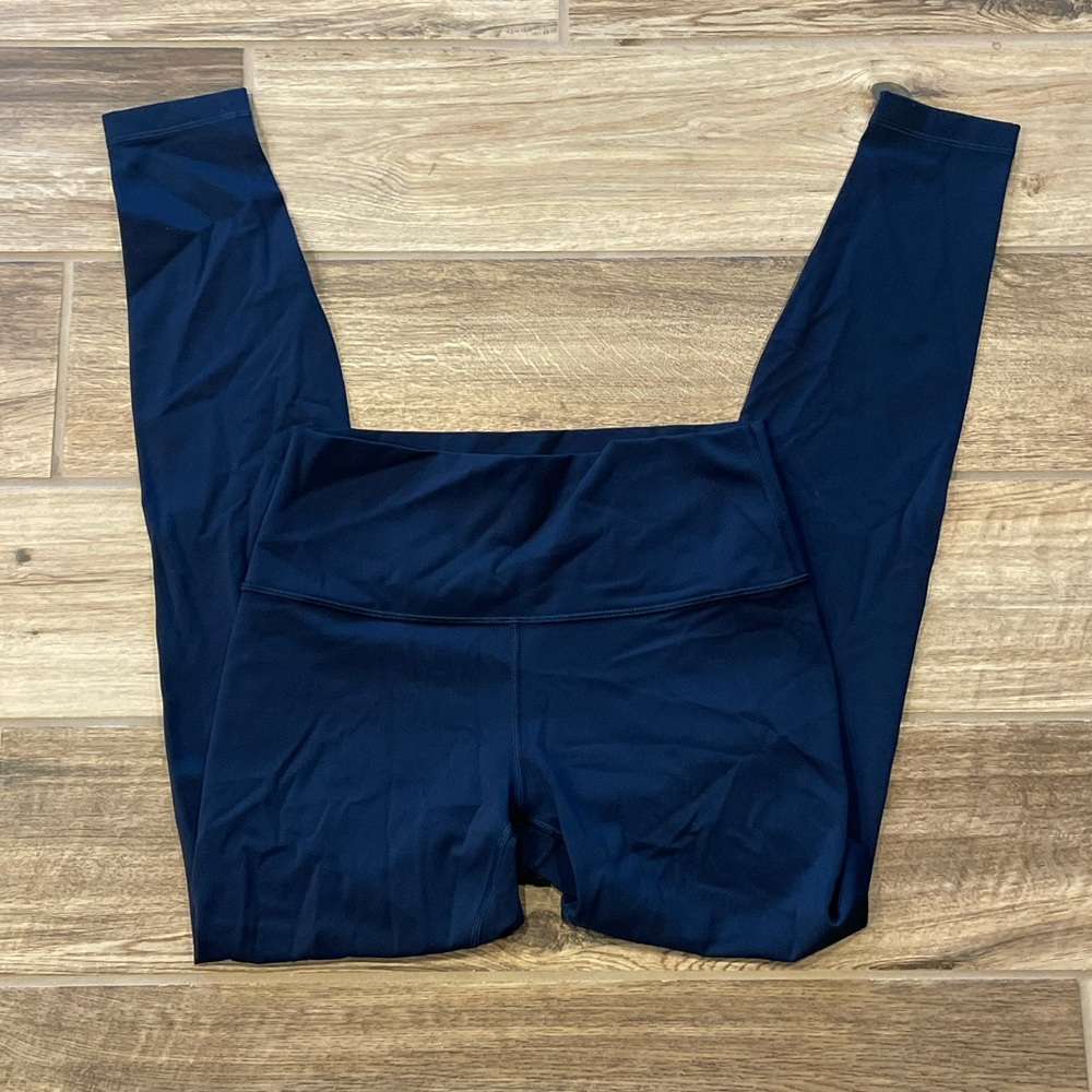 Lululemon wunder under tights, size 8